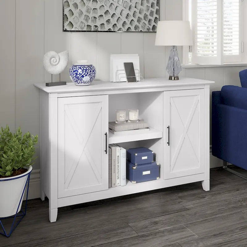 Meuble d'appoint avec portes par