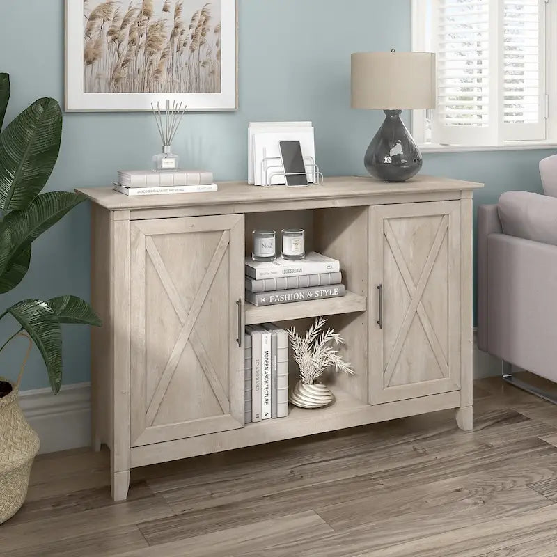 Meuble d'appoint avec portes par