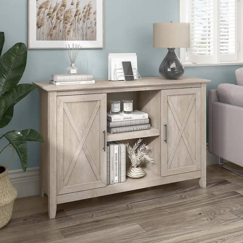Meuble d'appoint avec portes par