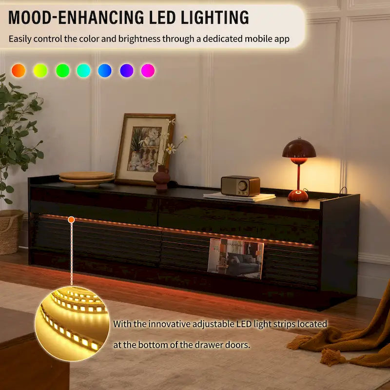 Meuble TV moderne avec tiroirs et ports de charge intégrés et éclairage LED d'ambiance